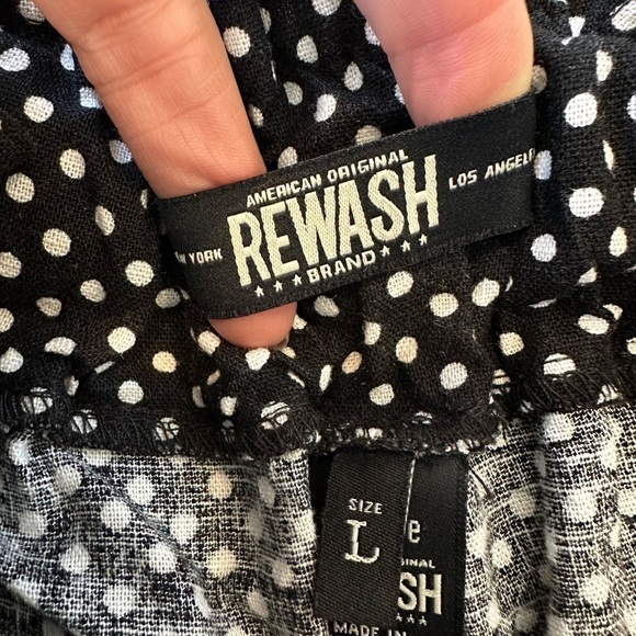 Rewash Linen Polkadot High Waisted Paperbag Shorts - Picture 8 of 8